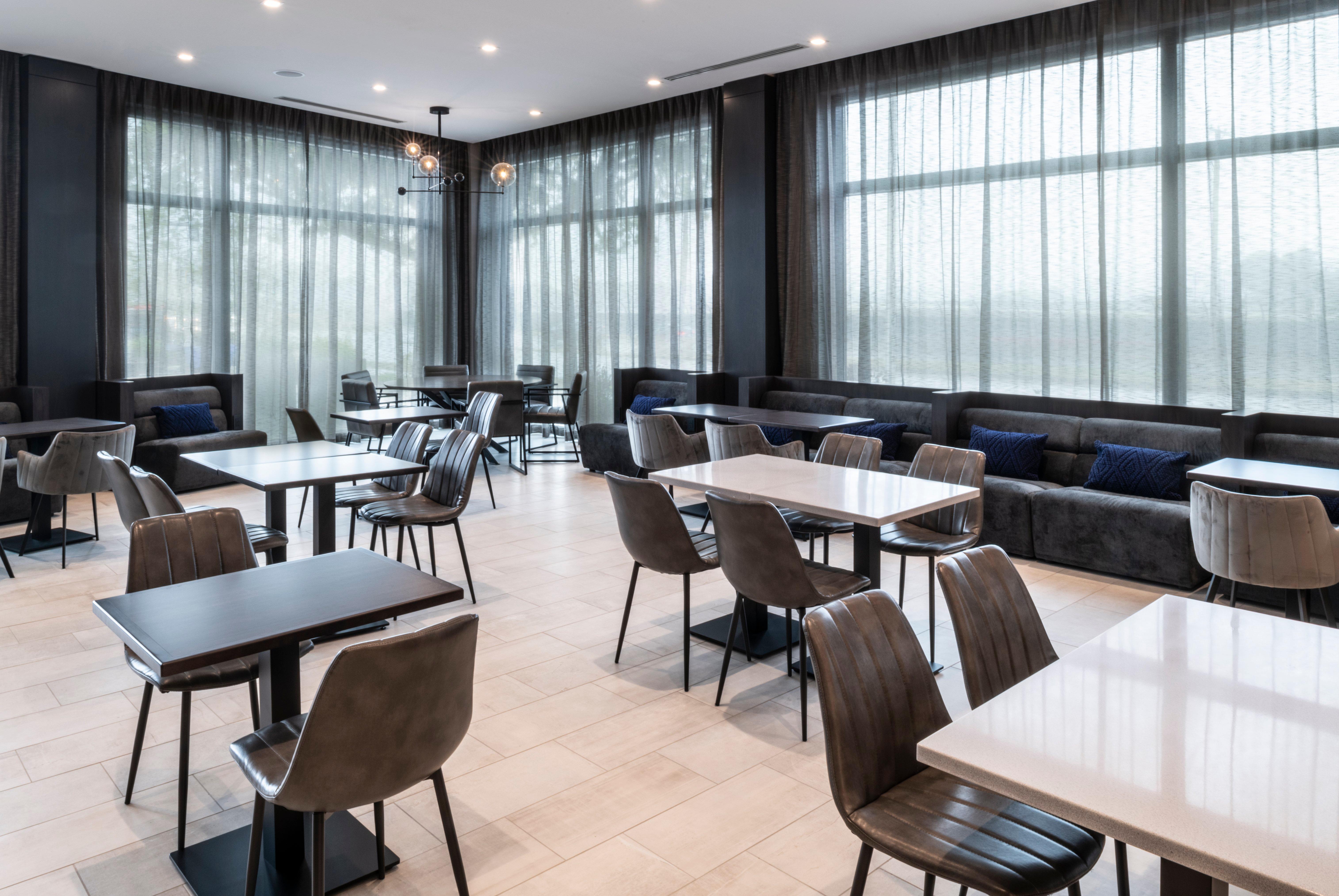 Holiday Inn Express - Boston Logan Airport - Revere By Ihg Exterior photo