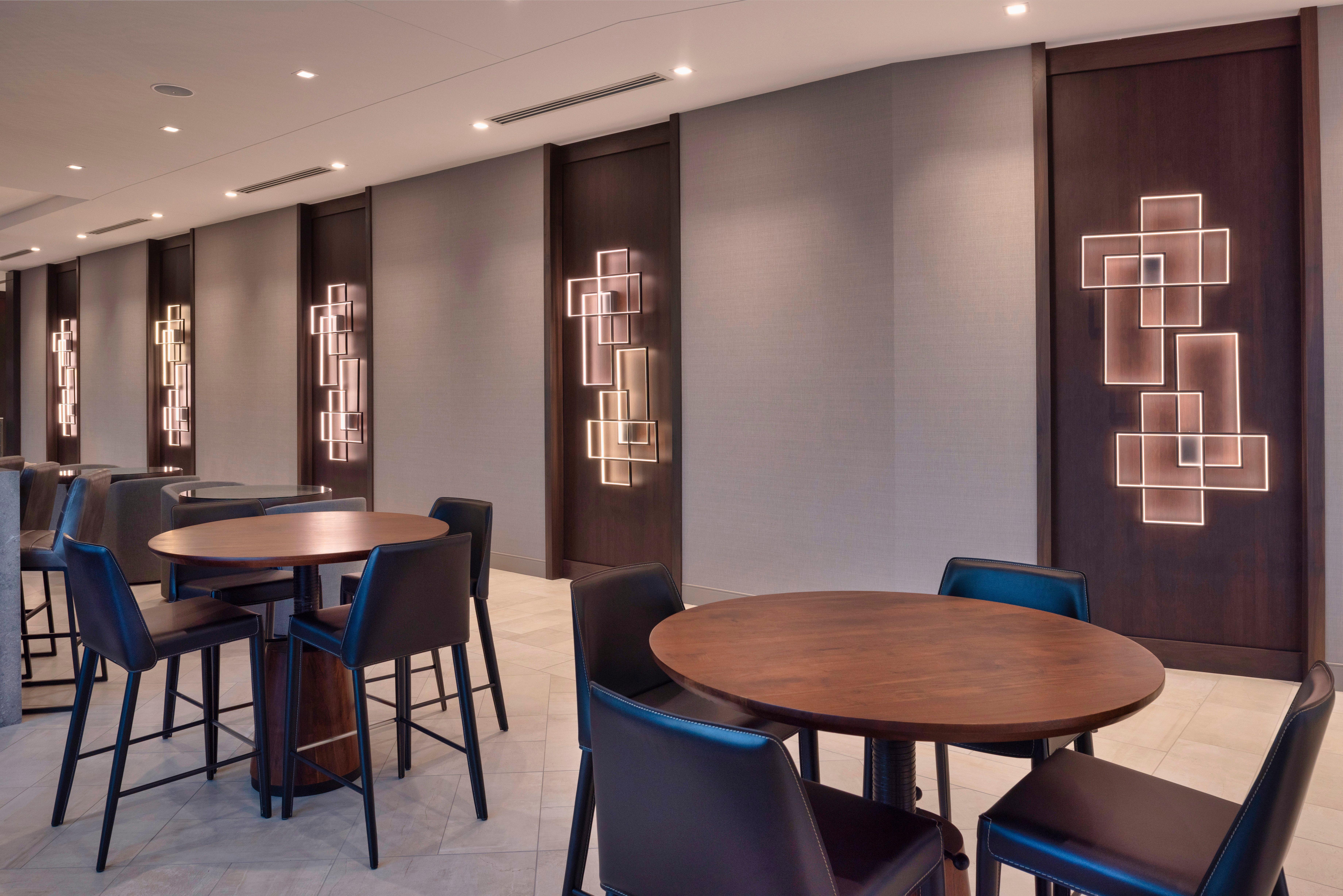 Holiday Inn Express - Boston Logan Airport - Revere By Ihg Exterior photo
