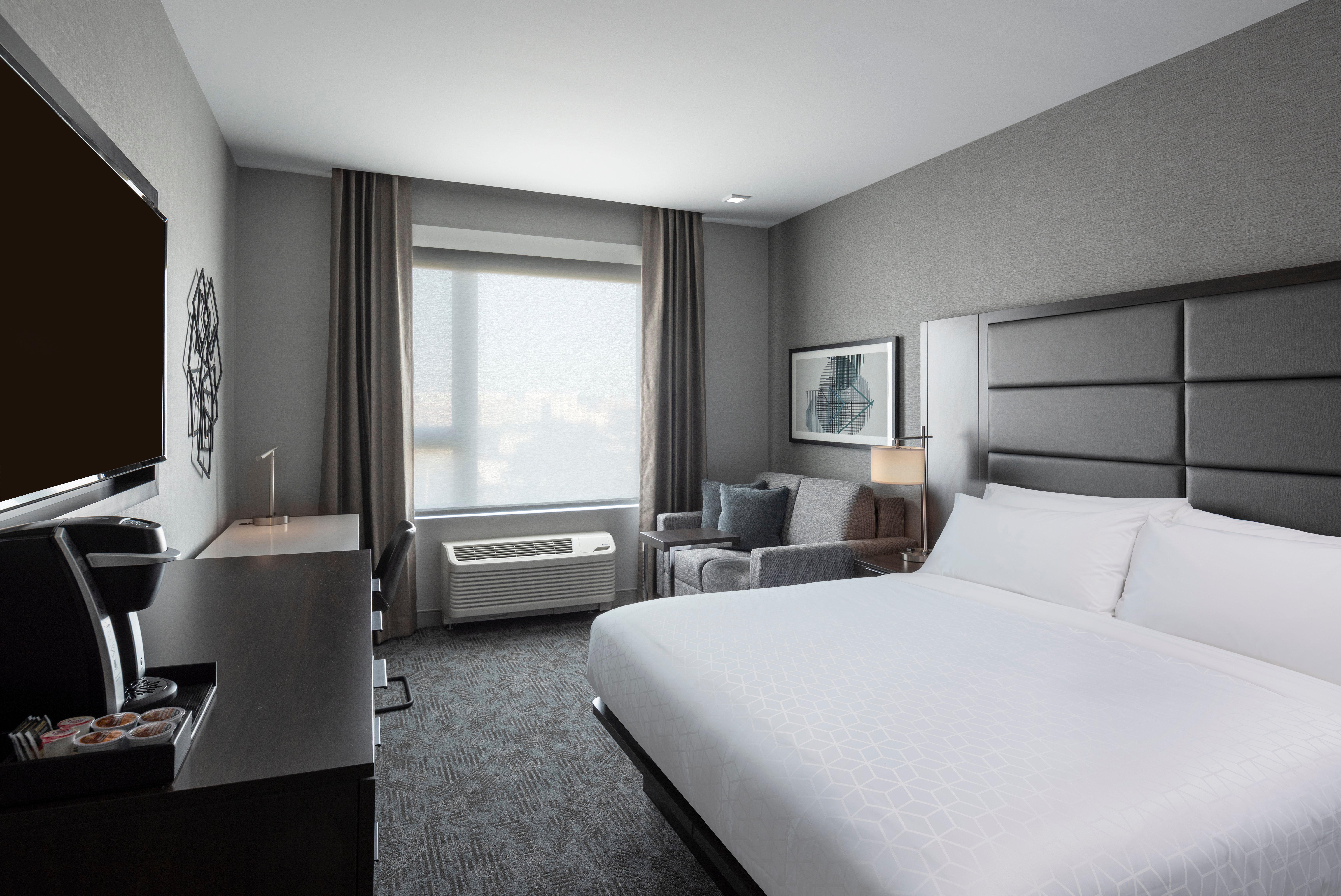 Holiday Inn Express - Boston Logan Airport - Revere By Ihg Exterior photo