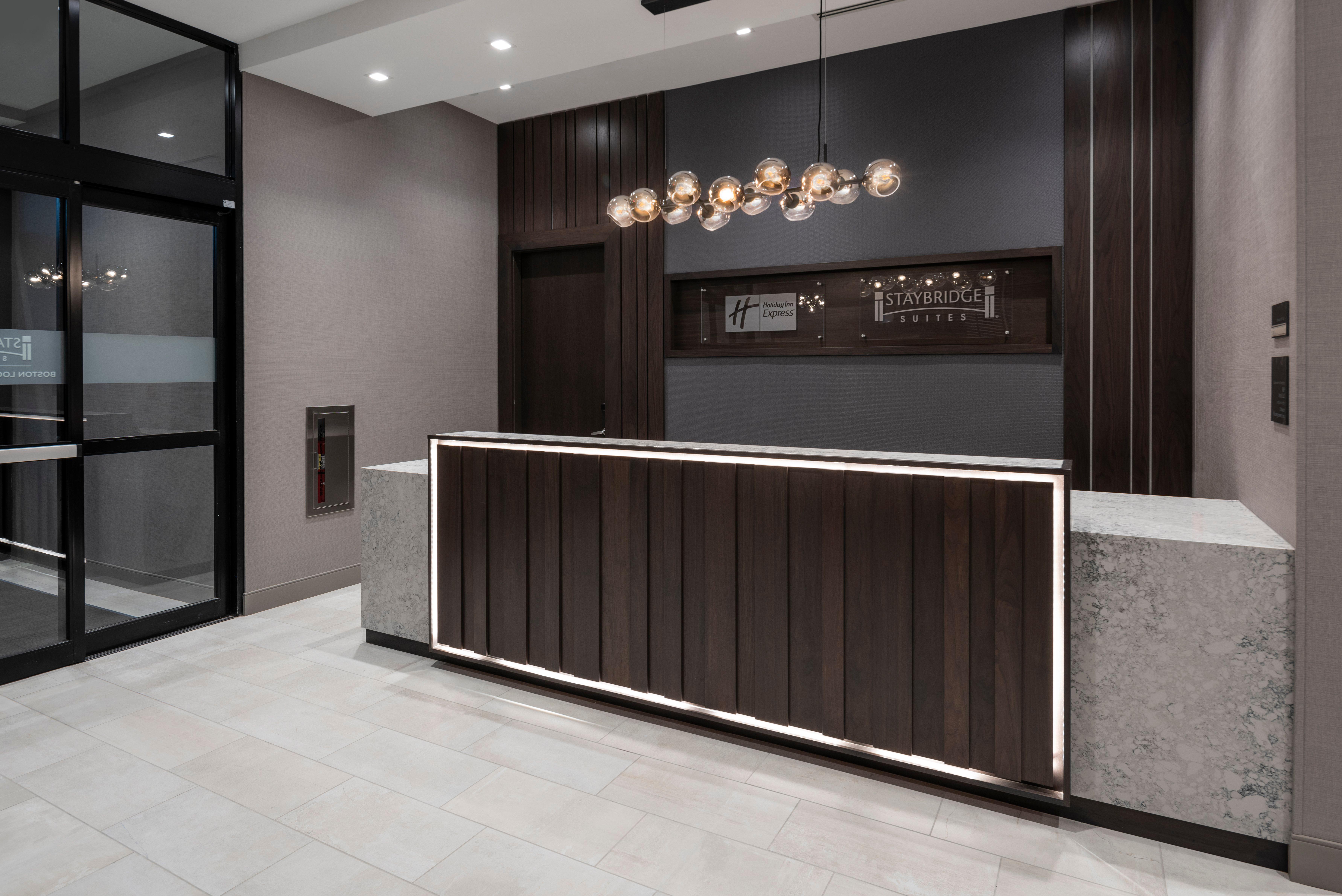 Holiday Inn Express - Boston Logan Airport - Revere By Ihg Exterior photo