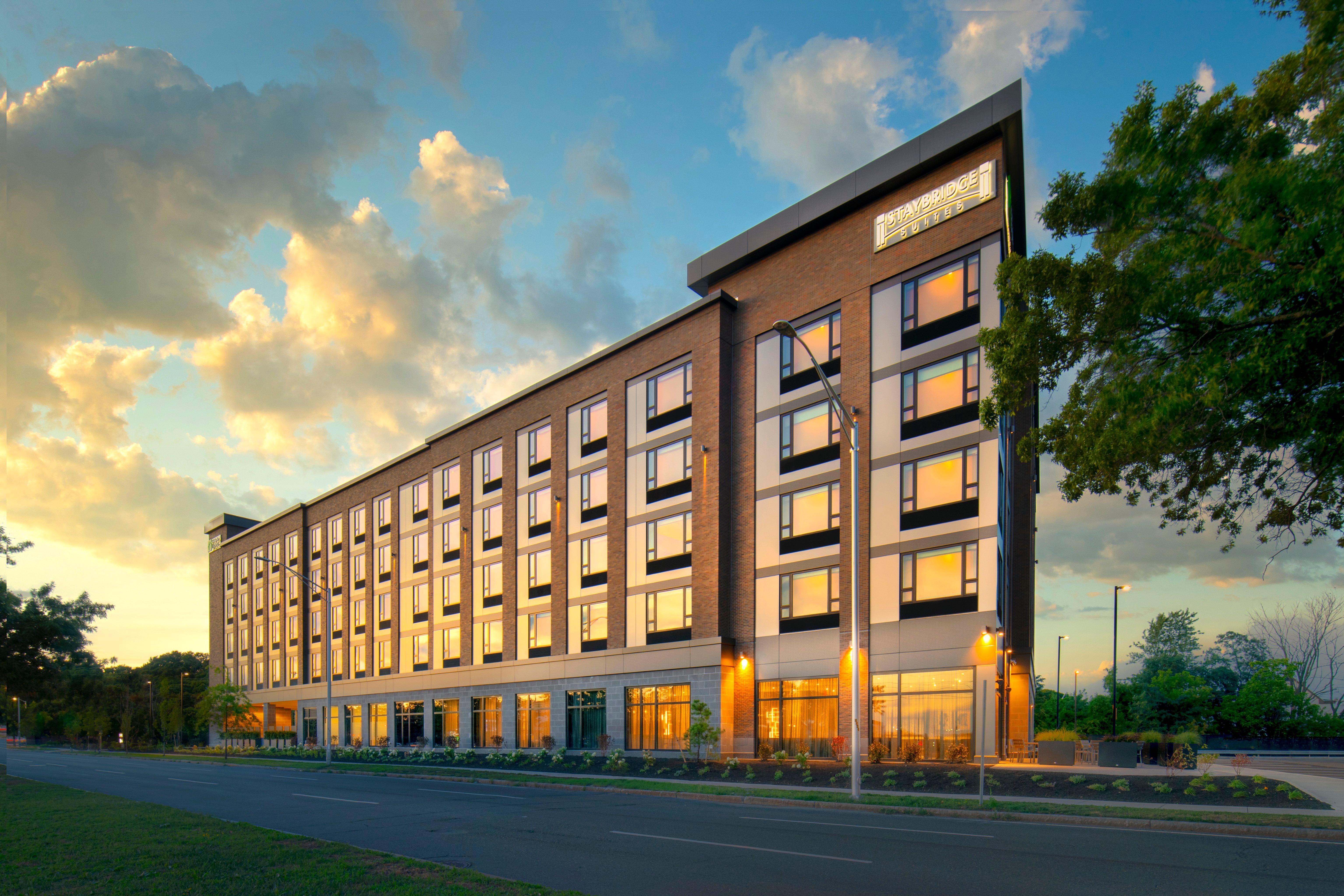 Holiday Inn Express - Boston Logan Airport - Revere By Ihg Exterior photo